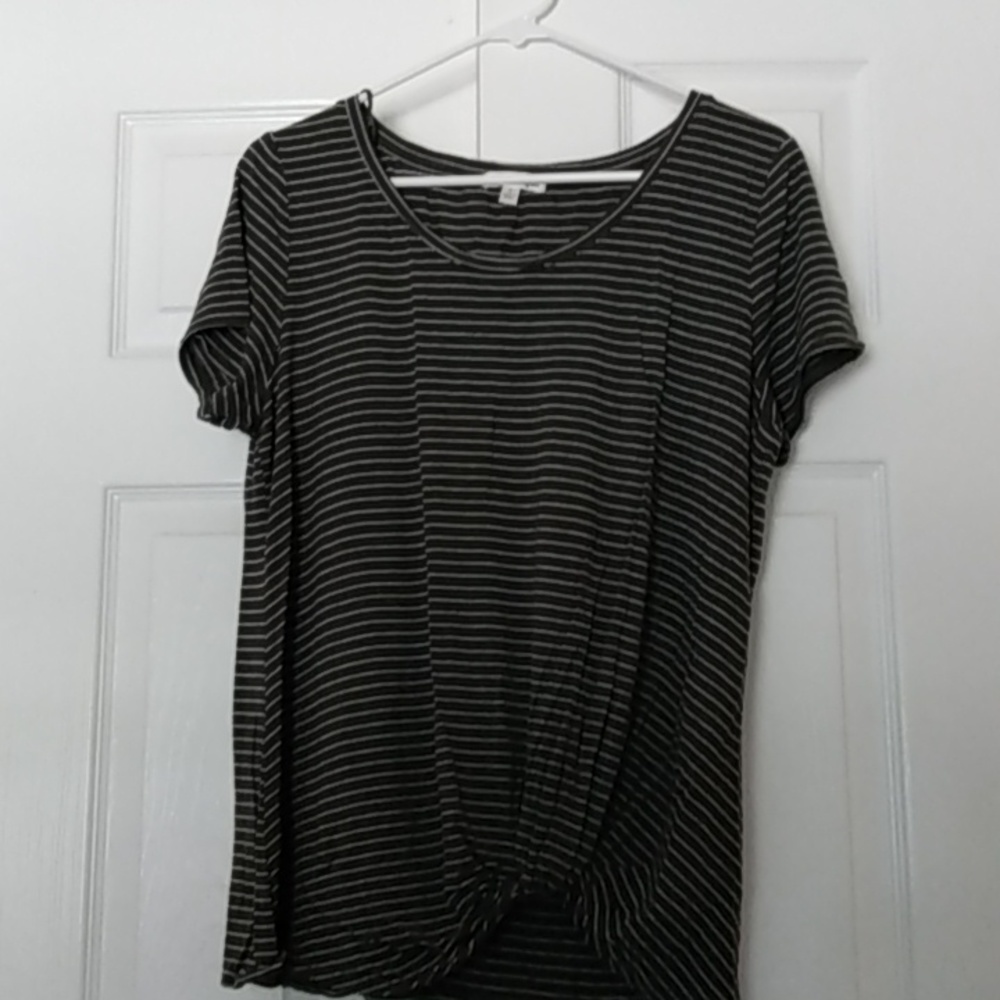 Nine Britton, L, Green and white